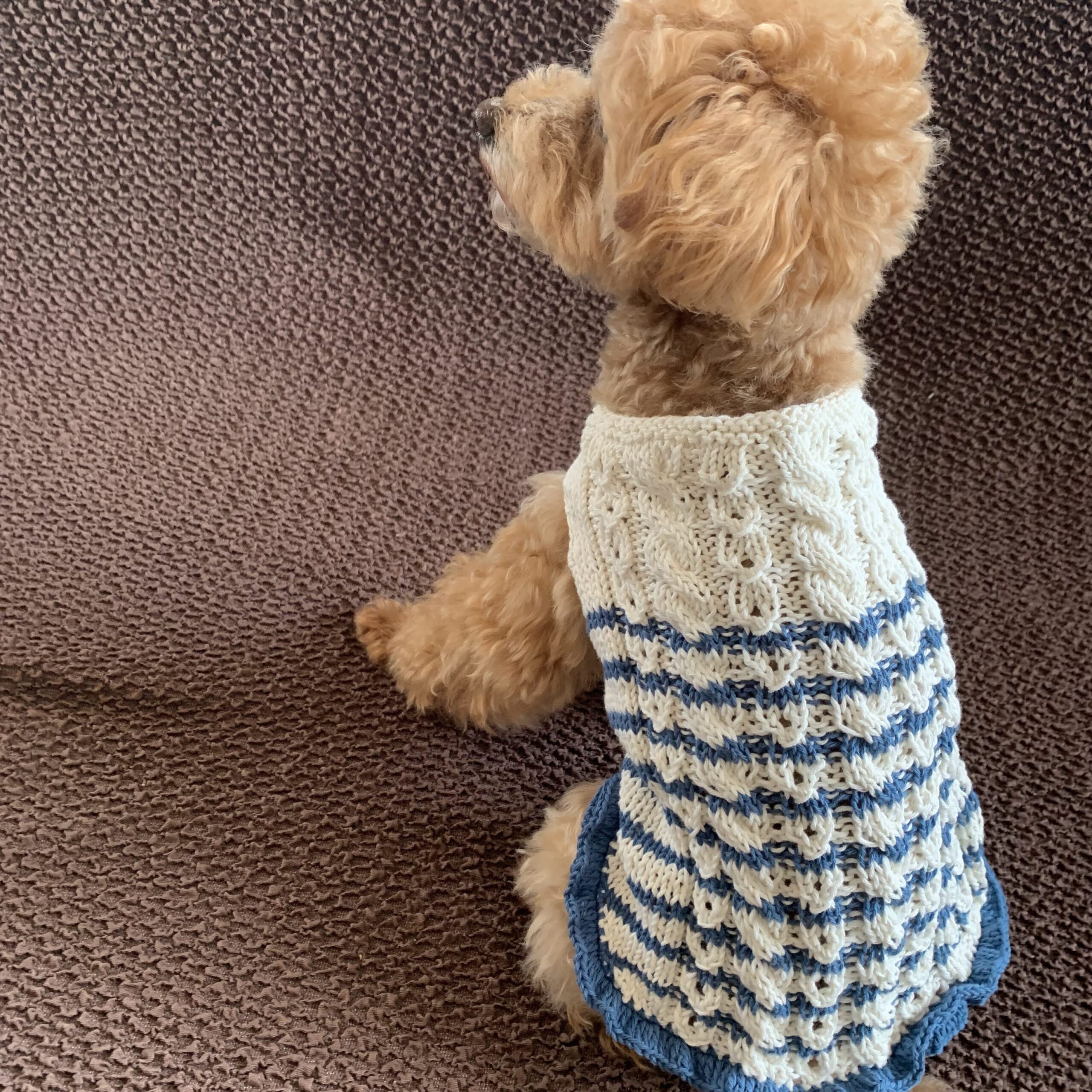 ハンドメイド ペット服 手編み 犬服 クマとお花のモチーフが可愛いペット服-